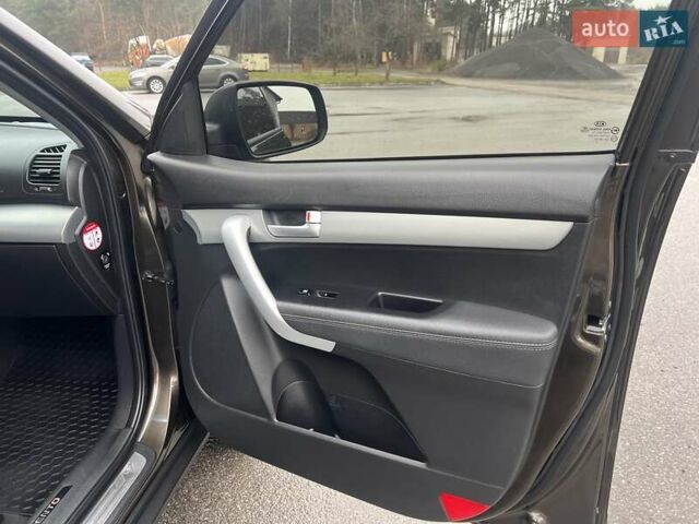 Коричневый Киа Соренто, объемом двигателя 2.2 л и пробегом 258 тыс. км за 13300 $, фото 51 на Automoto.ua