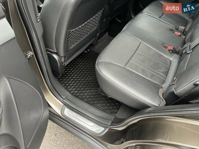 Коричневый Киа Соренто, объемом двигателя 2.2 л и пробегом 258 тыс. км за 13300 $, фото 66 на Automoto.ua