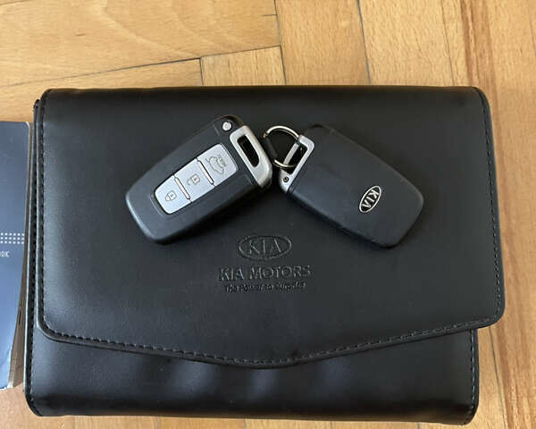 Коричневий Кіа Соренто, об'ємом двигуна 2.2 л та пробігом 226 тис. км за 14950 $, фото 6 на Automoto.ua