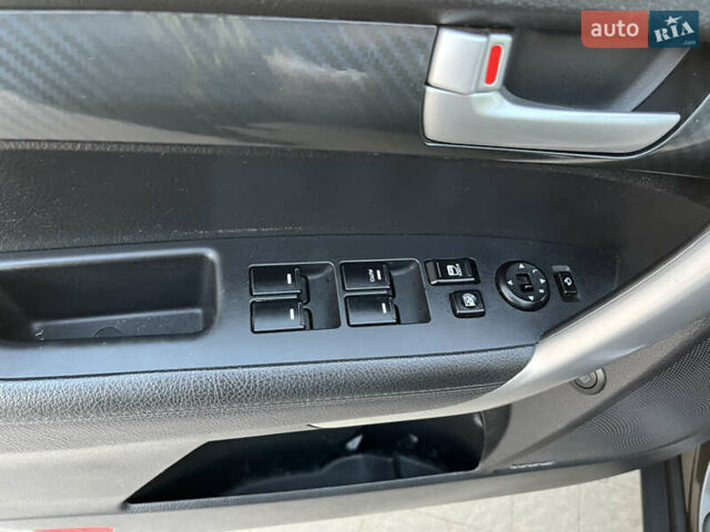 Коричневий Кіа Соренто, об'ємом двигуна 2.2 л та пробігом 226 тис. км за 14950 $, фото 39 на Automoto.ua