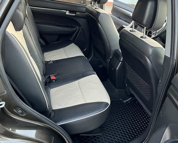 Коричневий Кіа Соренто, об'ємом двигуна 2.2 л та пробігом 226 тис. км за 14950 $, фото 50 на Automoto.ua