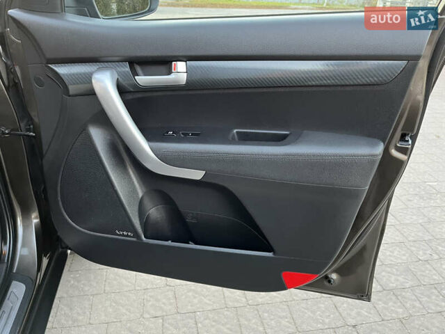 Коричневий Кіа Соренто, об'ємом двигуна 2.2 л та пробігом 226 тис. км за 14950 $, фото 53 на Automoto.ua