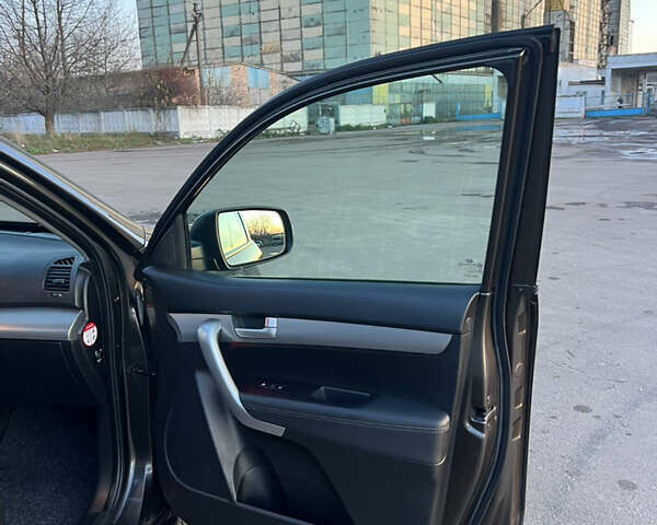 Коричневый Киа Соренто, объемом двигателя 2 л и пробегом 155 тыс. км за 12777 $, фото 30 на Automoto.ua