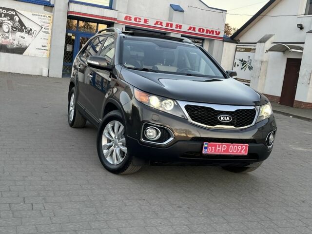 Коричневий Кіа Соренто, об'ємом двигуна 2.2 л та пробігом 226 тис. км за 14950 $, фото 4 на Automoto.ua
