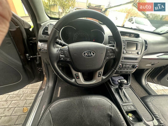 Киа Соренто 2012 в Бородянке на Automoto.ua Коричневый Киа Соренто, объемом двигателя 2.2 л и пробегом 285 тыс. км за 14000 $, фото 5 на Automoto.ua