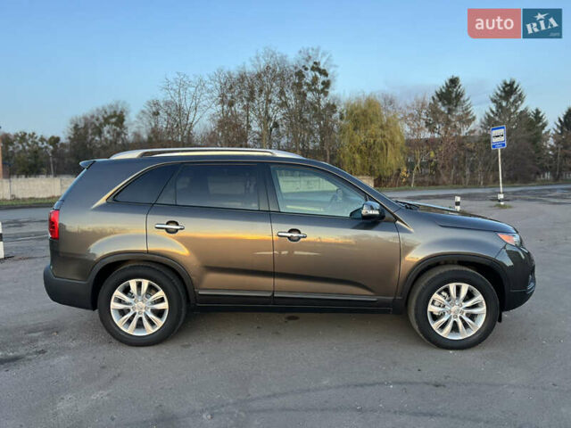 Коричневый Киа Соренто, объемом двигателя 2 л и пробегом 155 тыс. км за 12777 $, фото 6 на Automoto.ua