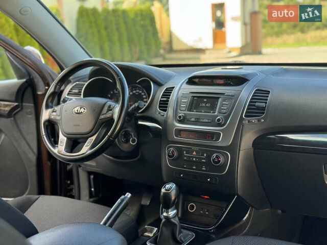 Коричневый Киа Соренто, объемом двигателя 2.2 л и пробегом 212 тыс. км за 15500 $, фото 24 на Automoto.ua