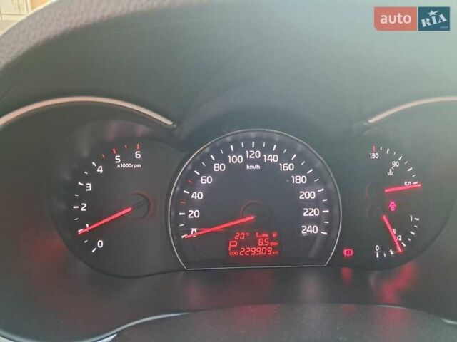 Коричневый Киа Соренто, объемом двигателя 2.2 л и пробегом 230 тыс. км за 15200 $, фото 7 на Automoto.ua