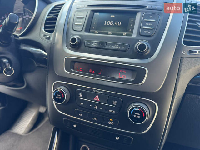 Коричневый Киа Соренто, объемом двигателя 2.2 л и пробегом 212 тыс. км за 15500 $, фото 17 на Automoto.ua