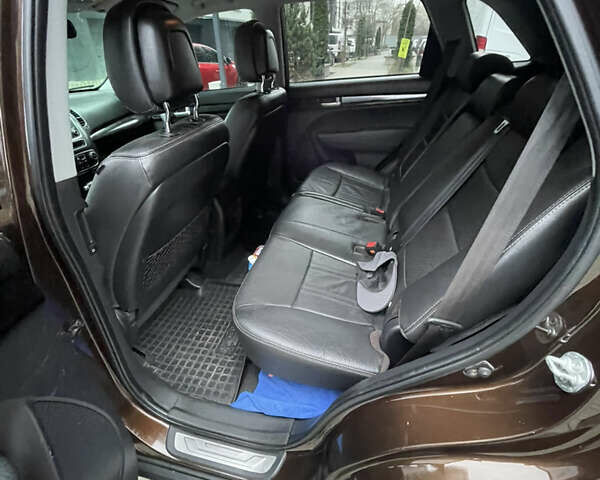 Коричневий Кіа Соренто, об'ємом двигуна 2.2 л та пробігом 230 тис. км за 16000 $, фото 26 на Automoto.ua