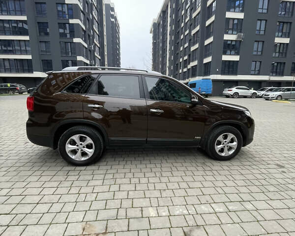 Коричневий Кіа Соренто, об'ємом двигуна 2.2 л та пробігом 230 тис. км за 16000 $, фото 6 на Automoto.ua