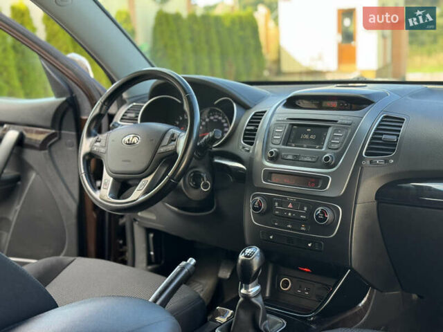 Коричневый Киа Соренто, объемом двигателя 2.2 л и пробегом 212 тыс. км за 15500 $, фото 23 на Automoto.ua