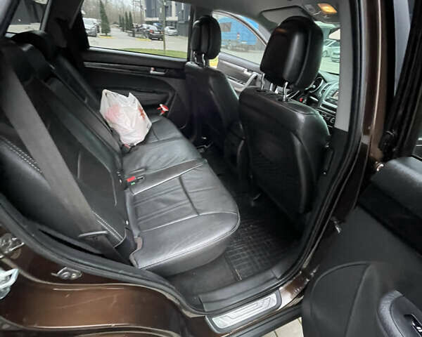 Коричневий Кіа Соренто, об'ємом двигуна 2.2 л та пробігом 230 тис. км за 16000 $, фото 29 на Automoto.ua