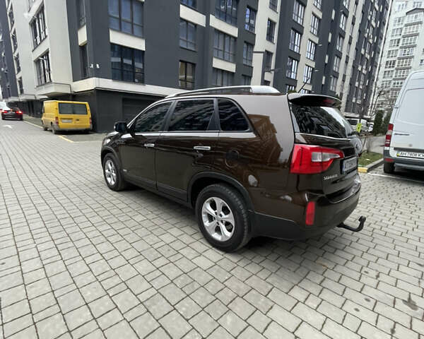 Коричневий Кіа Соренто, об'ємом двигуна 2.2 л та пробігом 230 тис. км за 16000 $, фото 3 на Automoto.ua