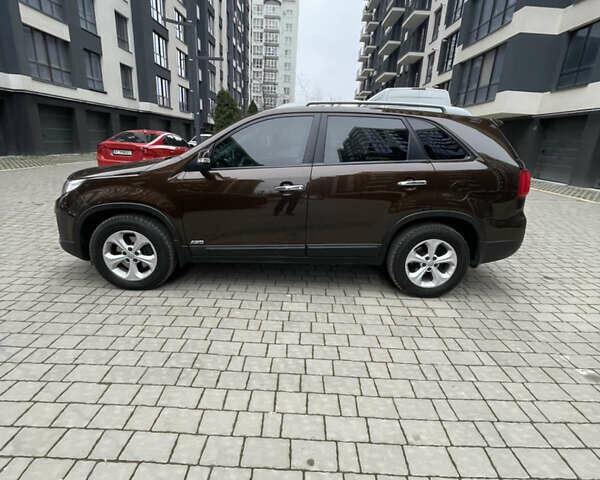 Коричневий Кіа Соренто, об'ємом двигуна 2.2 л та пробігом 230 тис. км за 16000 $, фото 2 на Automoto.ua