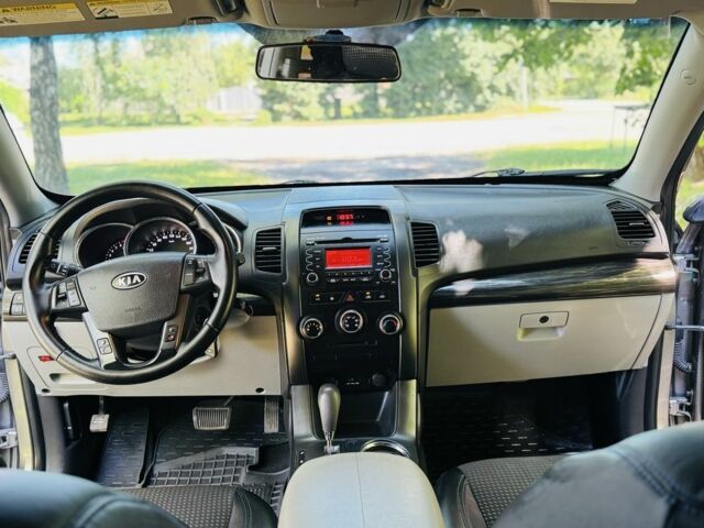 Коричневый Киа Соренто, объемом двигателя 2.4 л и пробегом 93 тыс. км за 12800 $, фото 8 на Automoto.ua