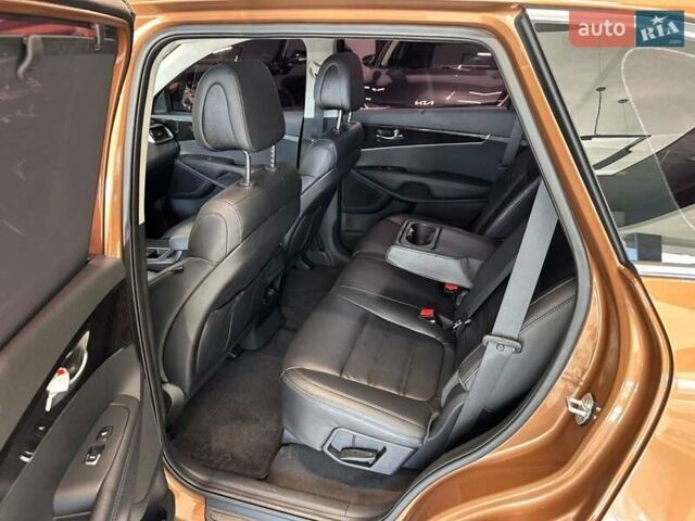 Коричневый Киа Соренто, объемом двигателя 2 л и пробегом 155 тыс. км за 19300 $, фото 18 на Automoto.ua