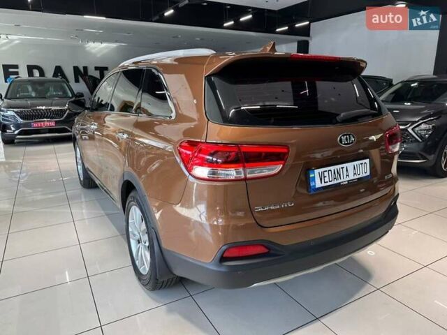Коричневый Киа Соренто, объемом двигателя 2 л и пробегом 155 тыс. км за 19300 $, фото 5 на Automoto.ua