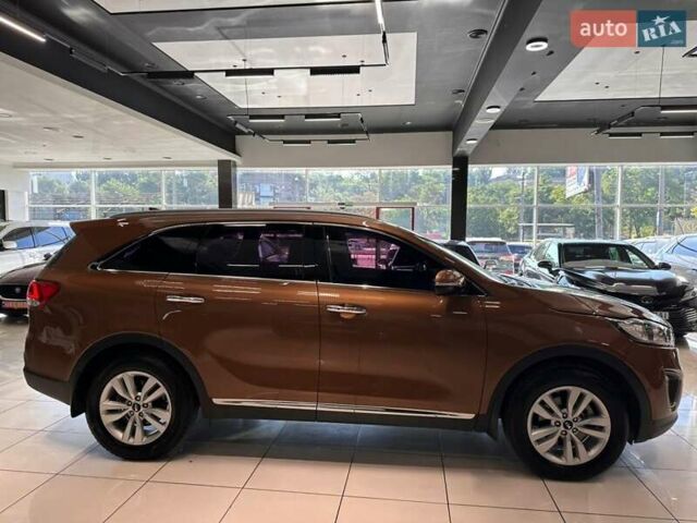 Коричневый Киа Соренто, объемом двигателя 2 л и пробегом 155 тыс. км за 19300 $, фото 7 на Automoto.ua