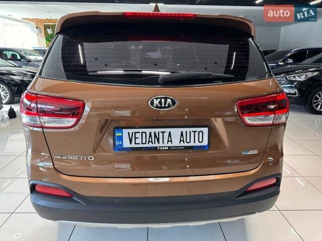 Коричневый Киа Соренто, объемом двигателя 2 л и пробегом 155 тыс. км за 19300 $, фото 4 на Automoto.ua