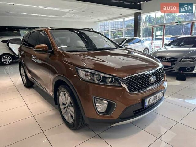 Коричневый Киа Соренто, объемом двигателя 2 л и пробегом 155 тыс. км за 19300 $, фото 2 на Automoto.ua
