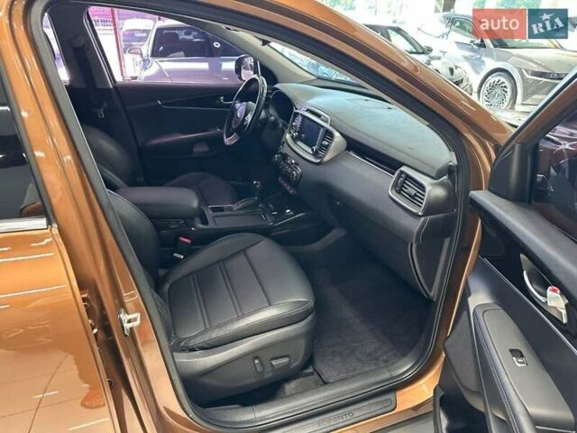 Коричневый Киа Соренто, объемом двигателя 2 л и пробегом 155 тыс. км за 19300 $, фото 19 на Automoto.ua