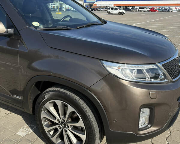 Киа Соренто 2014 в Черновцах на Automoto.ua Коричневый Киа Соренто, объемом двигателя 2.2 л и пробегом 202 тыс. км за 18000 $, фото 10 на Automoto.ua