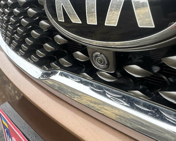 Коричневий Кіа Соренто, об'ємом двигуна 0 л та пробігом 180 тис. км за 19900 $, фото 12 на Automoto.ua