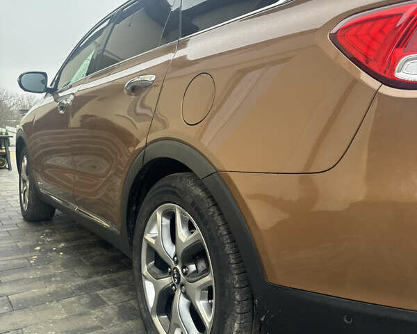 Коричневий Кіа Соренто, об'ємом двигуна 0 л та пробігом 180 тис. км за 19900 $, фото 2 на Automoto.ua