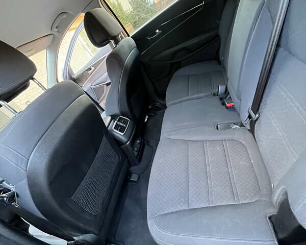 Коричневый Киа Соренто, объемом двигателя 2.4 л и пробегом 168 тыс. км за 11900 $, фото 13 на Automoto.ua