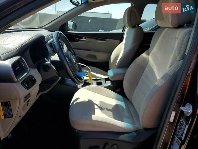 Коричневый Киа Соренто, объемом двигателя 0 л и пробегом 137 тыс. км за 1800 $, фото 6 на Automoto.ua