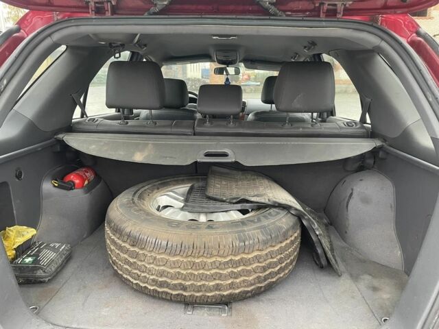 Червоний Кіа Соренто, об'ємом двигуна 2.5 л та пробігом 245 тис. км за 2850 $, фото 11 на Automoto.ua