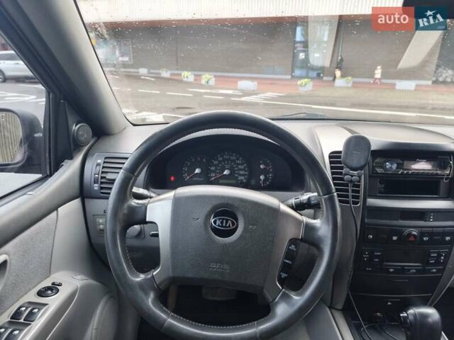 Красный Киа Соренто, объемом двигателя 2.5 л и пробегом 308 тыс. км за 7500 $, фото 15 на Automoto.ua