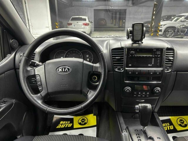 Красный Киа Соренто, объемом двигателя 2.5 л и пробегом 234 тыс. км за 9400 $, фото 14 на Automoto.ua