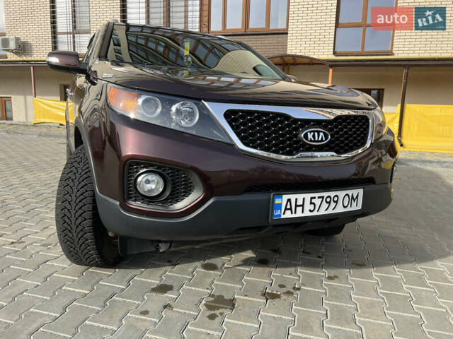 Красный Киа Соренто, объемом двигателя 2.36 л и пробегом 190 тыс. км за 11300 $, фото 4 на Automoto.ua