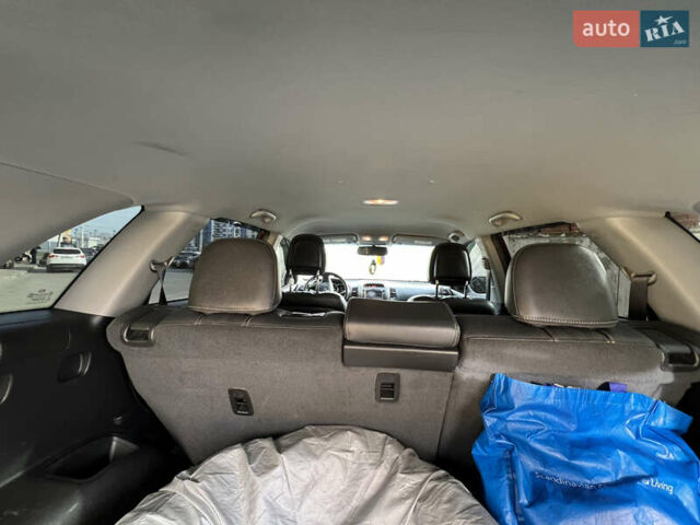 Красный Киа Соренто, объемом двигателя 2.36 л и пробегом 190 тыс. км за 11300 $, фото 26 на Automoto.ua