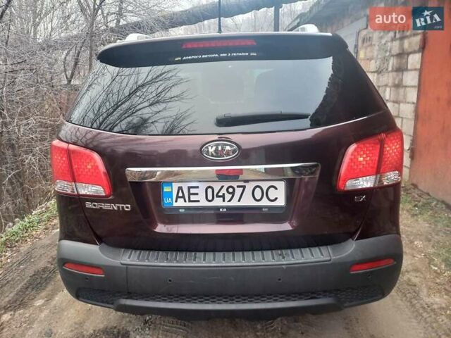 Красный Киа Соренто, объемом двигателя 2.4 л и пробегом 179 тыс. км за 12600 $, фото 2 на Automoto.ua