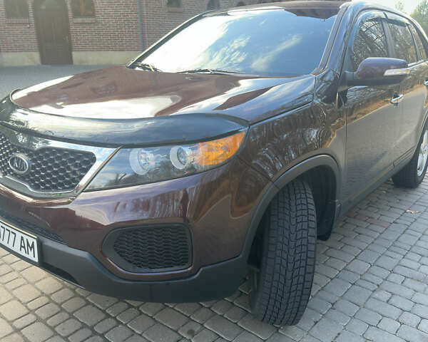 Червоний Кіа Соренто, об'ємом двигуна 2.36 л та пробігом 249 тис. км за 9999 $, фото 8 на Automoto.ua