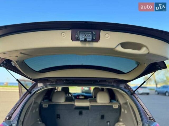 Красный Киа Соренто, объемом двигателя 2.35 л и пробегом 169 тыс. км за 14000 $, фото 22 на Automoto.ua