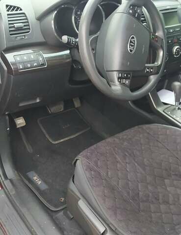 Красный Киа Соренто, объемом двигателя 2.36 л и пробегом 230 тыс. км за 12150 $, фото 11 на Automoto.ua