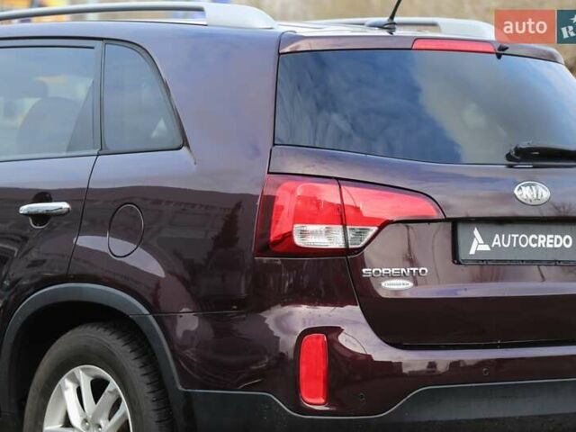 Красный Киа Соренто, объемом двигателя 2.36 л и пробегом 203 тыс. км за 13000 $, фото 7 на Automoto.ua