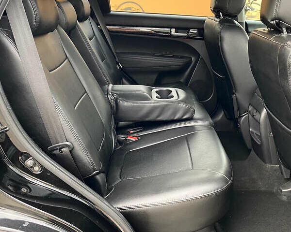 Красный Киа Соренто, объемом двигателя 2.2 л и пробегом 229 тыс. км за 15950 $, фото 16 на Automoto.ua