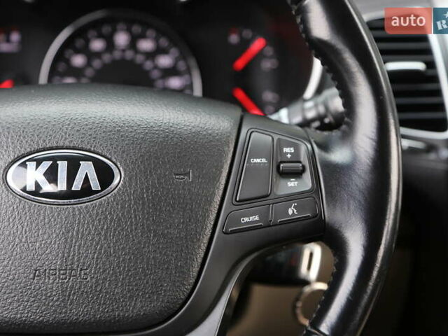 Красный Киа Соренто, объемом двигателя 2.36 л и пробегом 203 тыс. км за 13000 $, фото 18 на Automoto.ua