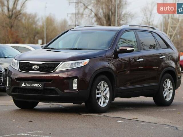 Красный Киа Соренто, объемом двигателя 2.36 л и пробегом 203 тыс. км за 13000 $, фото 2 на Automoto.ua