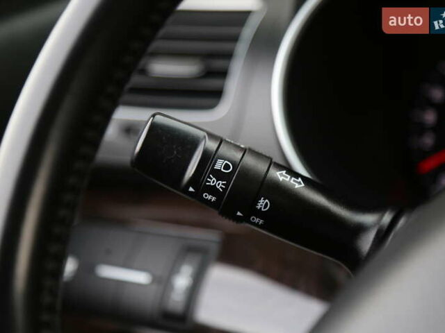 Красный Киа Соренто, объемом двигателя 2.36 л и пробегом 203 тыс. км за 13000 $, фото 23 на Automoto.ua