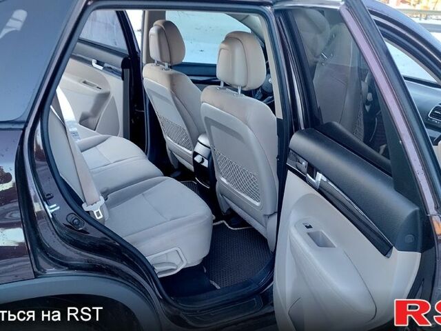 Красный Киа Соренто, объемом двигателя 2.4 л и пробегом 132 тыс. км за 11900 $, фото 1 на Automoto.ua
