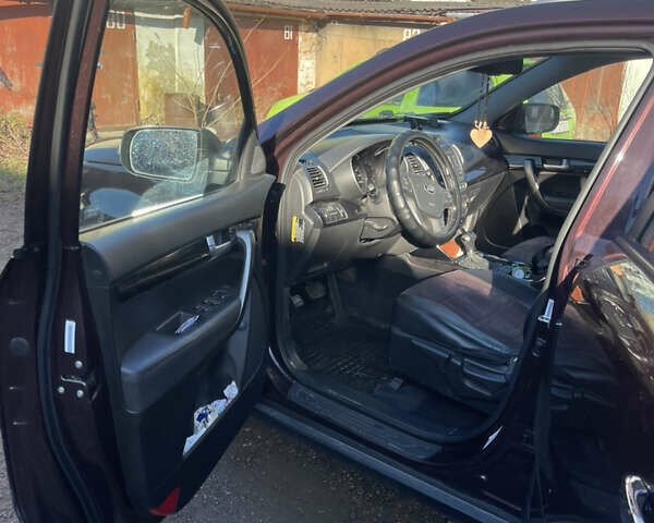 Красный Киа Соренто, объемом двигателя 2.35 л и пробегом 134 тыс. км за 11500 $, фото 3 на Automoto.ua