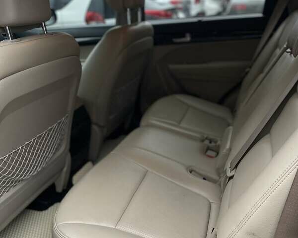 Червоний Кіа Соренто, об'ємом двигуна 2.4 л та пробігом 198 тис. км за 12500 $, фото 20 на Automoto.ua