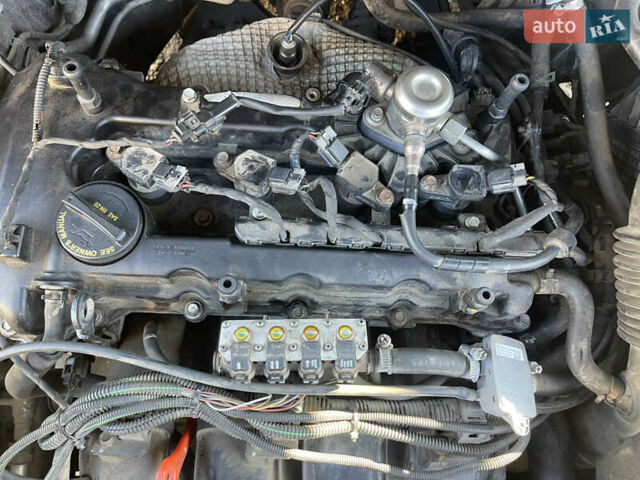 Красный Киа Соренто, объемом двигателя 2.35 л и пробегом 134 тыс. км за 11500 $, фото 16 на Automoto.ua