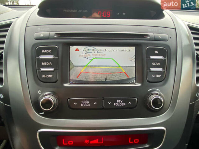 Красный Киа Соренто, объемом двигателя 2.2 л и пробегом 229 тыс. км за 15950 $, фото 13 на Automoto.ua